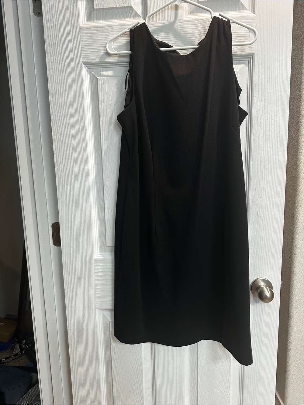 Elegant Black Midi Dress - Sleeveless Shift Style